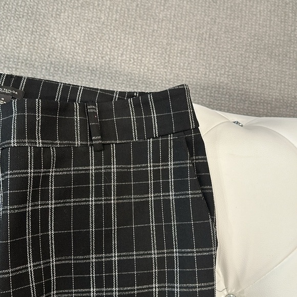 Ann Taylor Factory Black & White Plaid Ankle Pants - Picture 4 of 5
